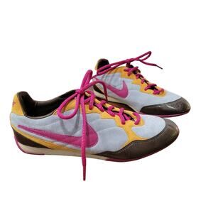 Nike Gray and Pink Suede Leather Athletic Shoes Sneakers Size 7